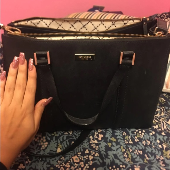 Large black Kate spade purse - Picture 5 of 5